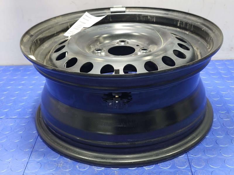 2025 Nissan Versa Wheel