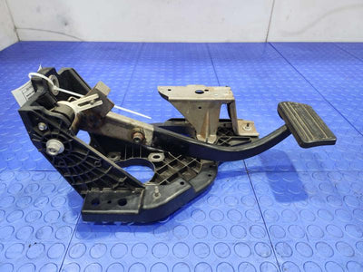 2014 Chevrolet Silverado 1500 Brake Pedal