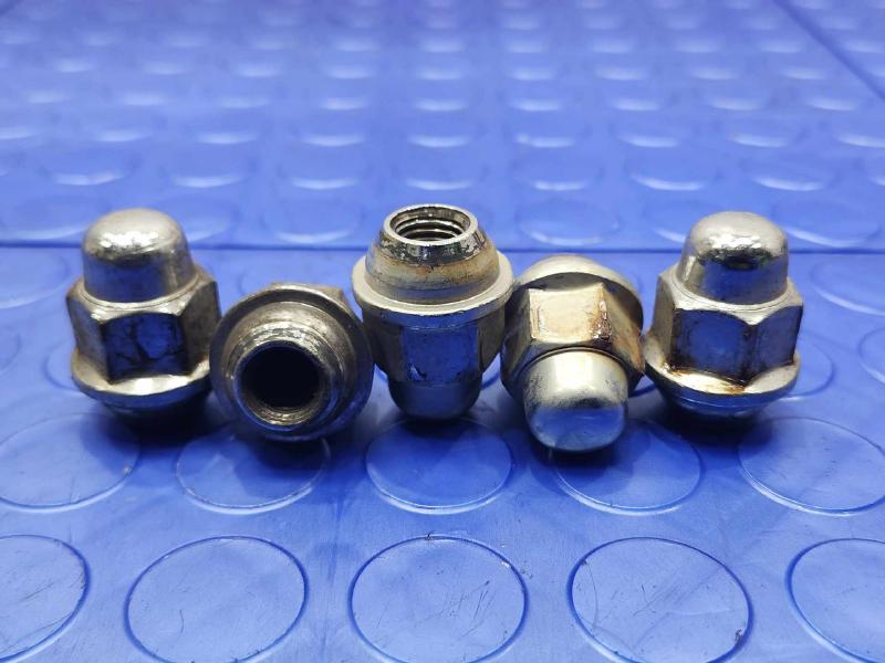 2015 Kia Forte Lug Nuts