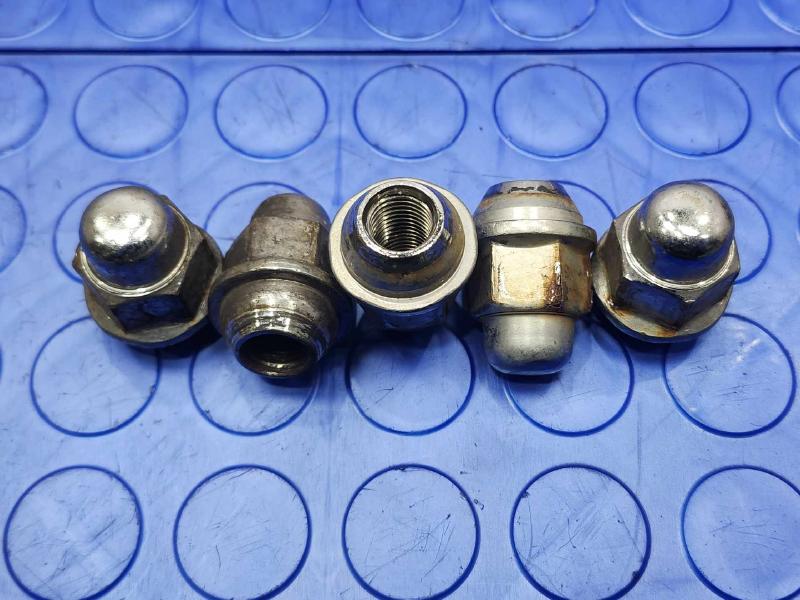 2015 Kia Forte Lug Nuts