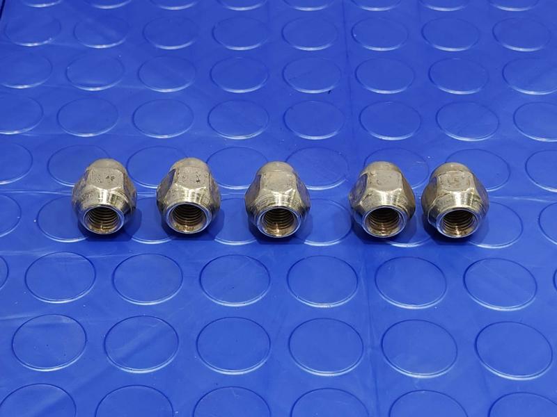 2021 Hyundai Sonata Lug Nuts