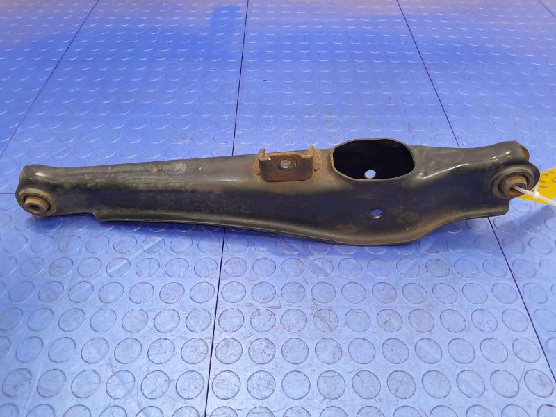 2016 Mitsubishi Outlander Lower Control Arm Rr