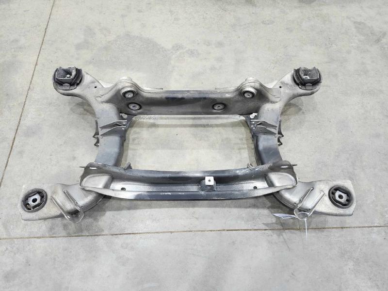 2006 Mercedes S-Class Crossmember/Cradle/Undercarria