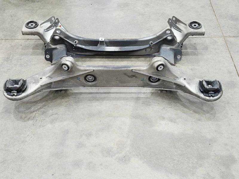2006 Mercedes S-Class Crossmember/Cradle/Undercarria