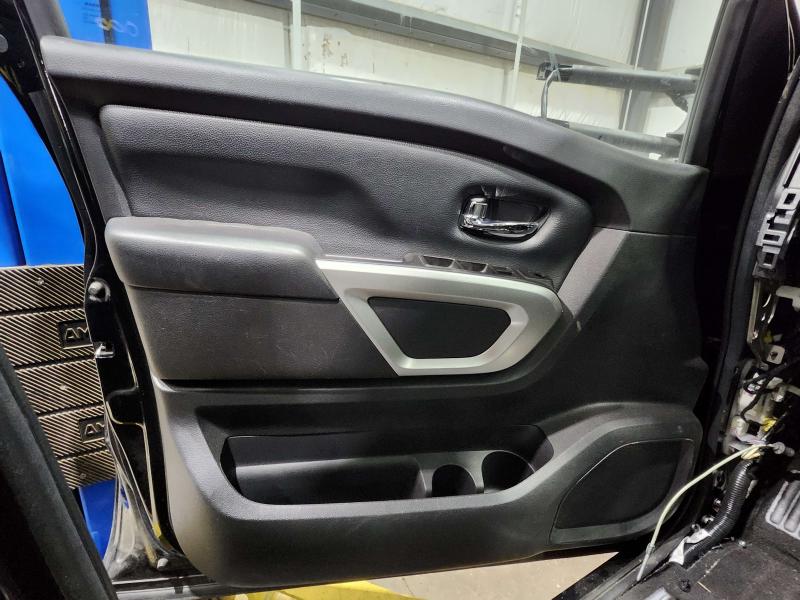 2019 Nissan Titan Front Door Trim Panel