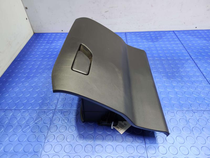 2020 Ford Escape Glove Box