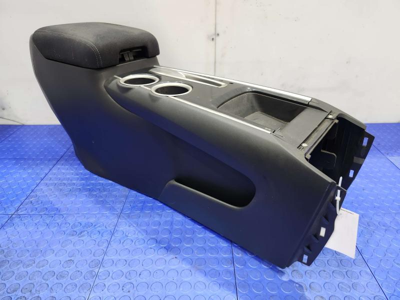 2013 Nissan Pathfinder S/SV Center Floor Console Assembly Black Cloth Genuine
