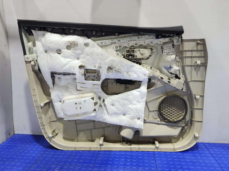 2015 Nissan Murano Front Door Trim Panel