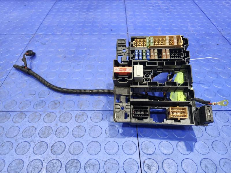 2015 Porsche Panamera Cabin Fuse Box