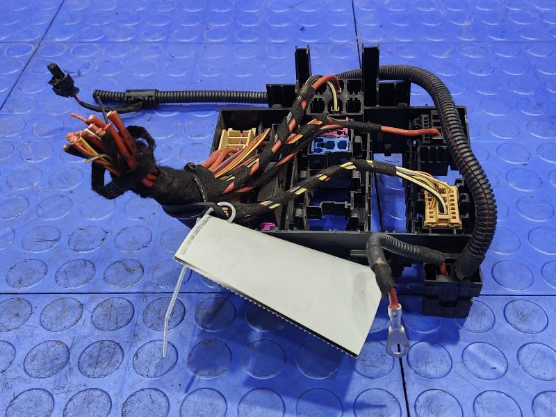 2015 Porsche Panamera Cabin Fuse Box