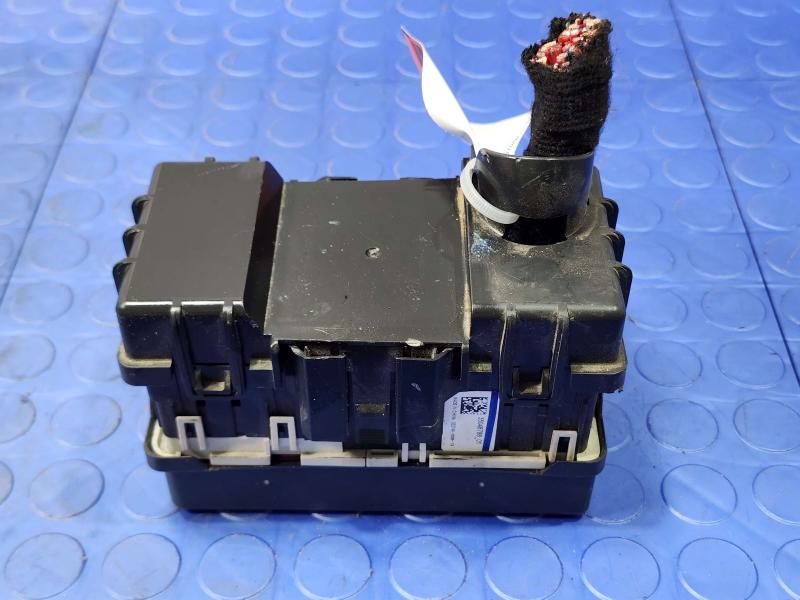 2019 GMC Terrain Cabin Fuse Box