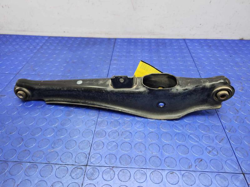 2017 Mitsubishi Outlander Lower Control Arm Rr