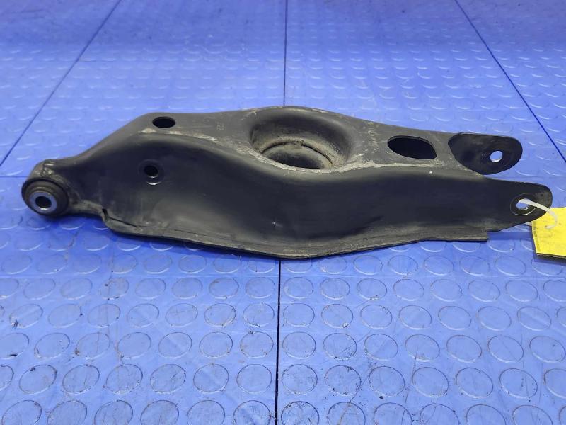 2013 Dodge Charger Lower Control Arm Rr