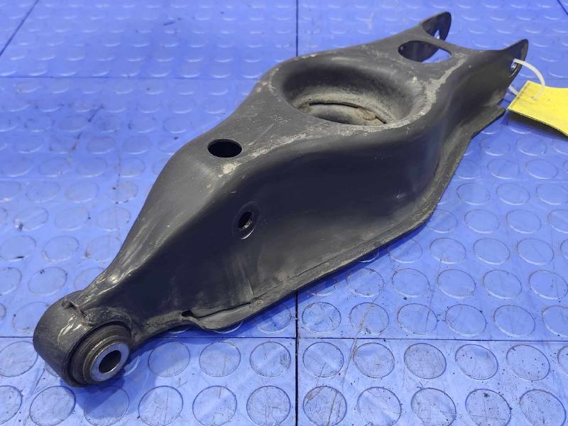 2013 Dodge Charger Lower Control Arm Rr