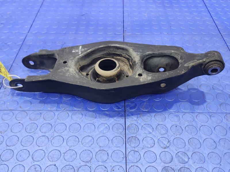 2013 Dodge Charger Lower Control Arm Rr