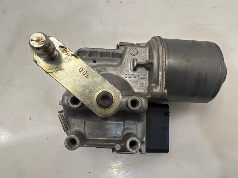 2019 Ford EcoSport Wiper Motor Front