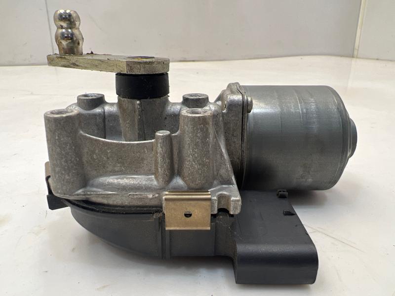2019 Ford EcoSport Wiper Motor Front