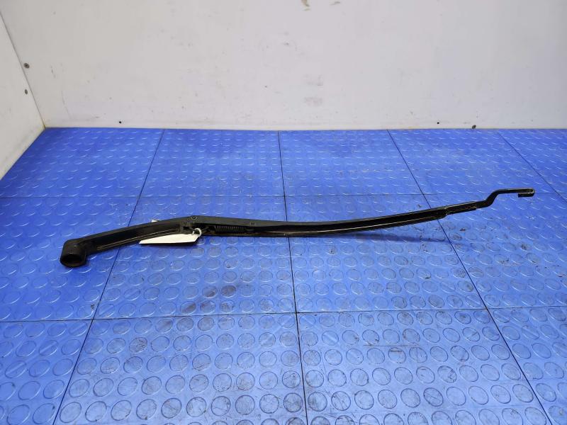 2016 Kia Sedona Wiper Arm