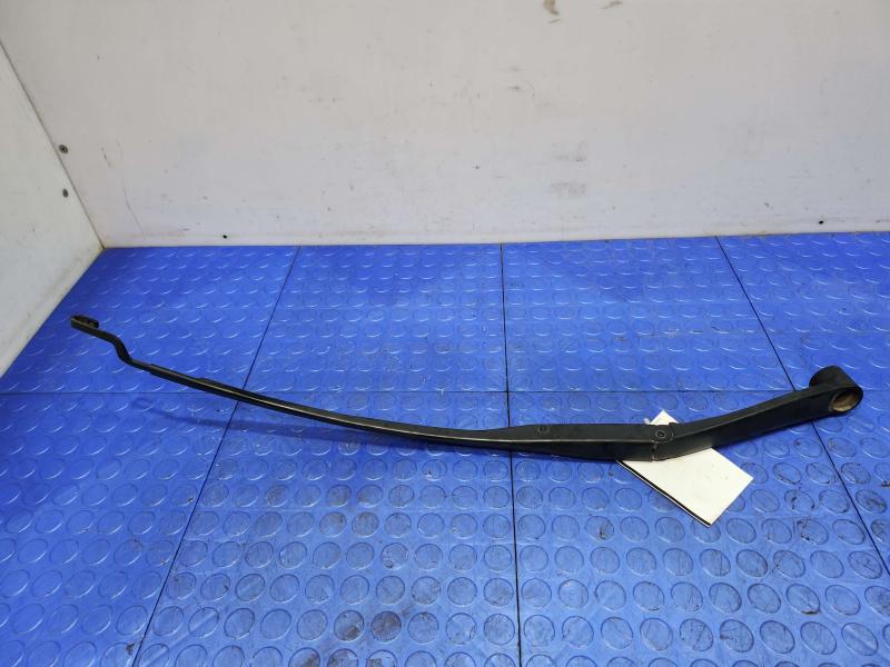 2016 Kia Sedona Wiper Arm
