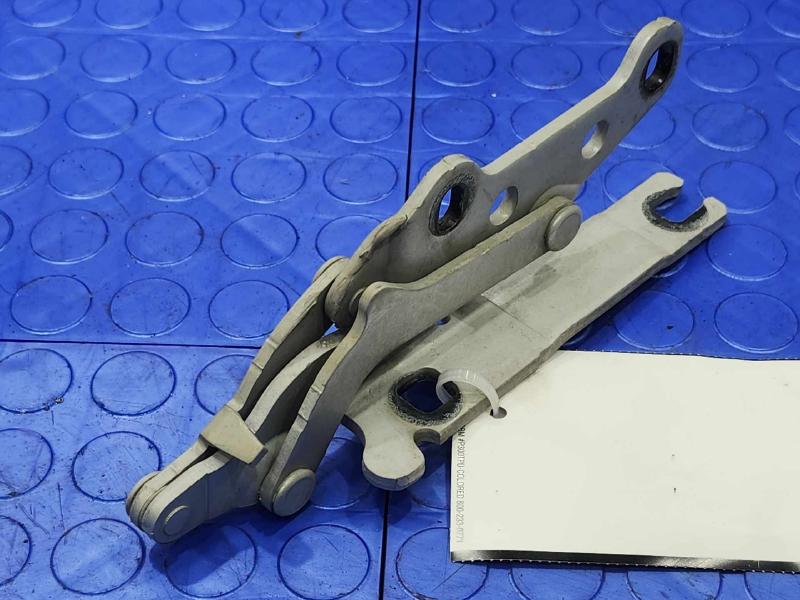 2006 BMW Z4 Hood Hinge