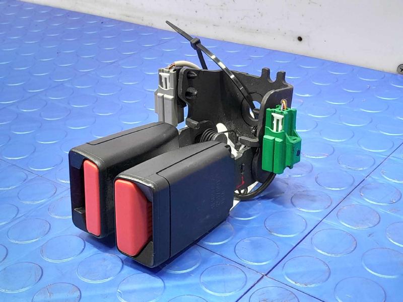 2018 Volvo S90 Rear Seat Belt