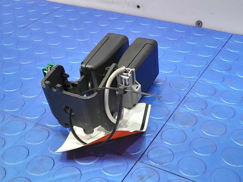 2018 Volvo S90 Rear Seat Belt