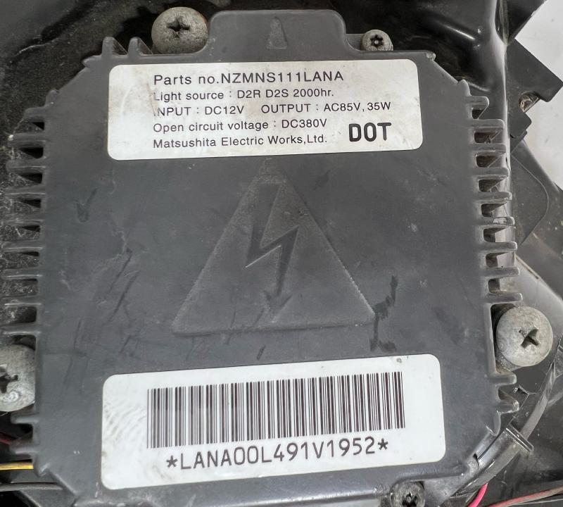 2003 - 2005 Infiniti G35 Xenon HID Headlight Assembly LH Driver Side Coupe ONLY OEM 26060AM826