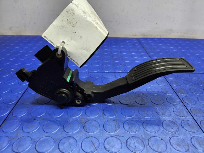 2013-2017 Nissan Leaf Accelerator Pedal Assembly Genuine OEM 180023RA0A
