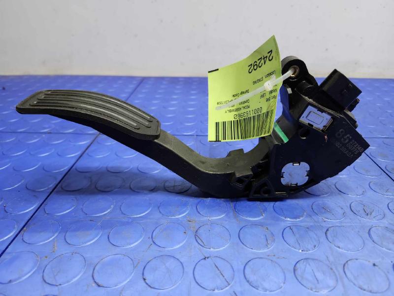 2013-2017 Nissan Leaf Accelerator Pedal Assembly Genuine OEM 180023RA0A