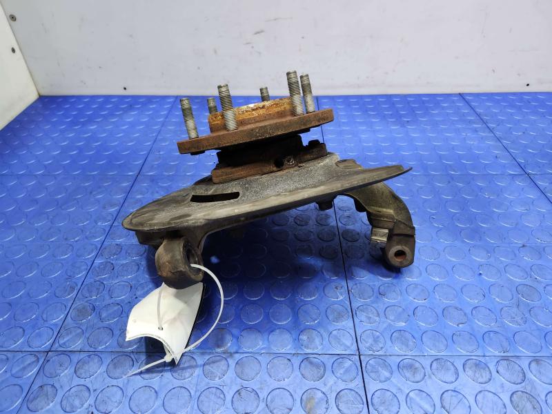 2007 Hummer H3 Spindle Knuckle Front