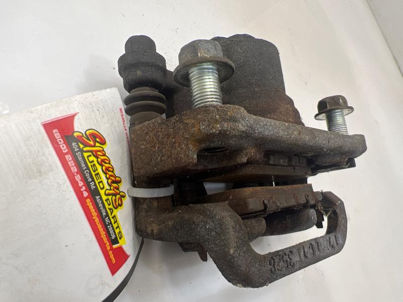 2011 Nissan Juke Caliper