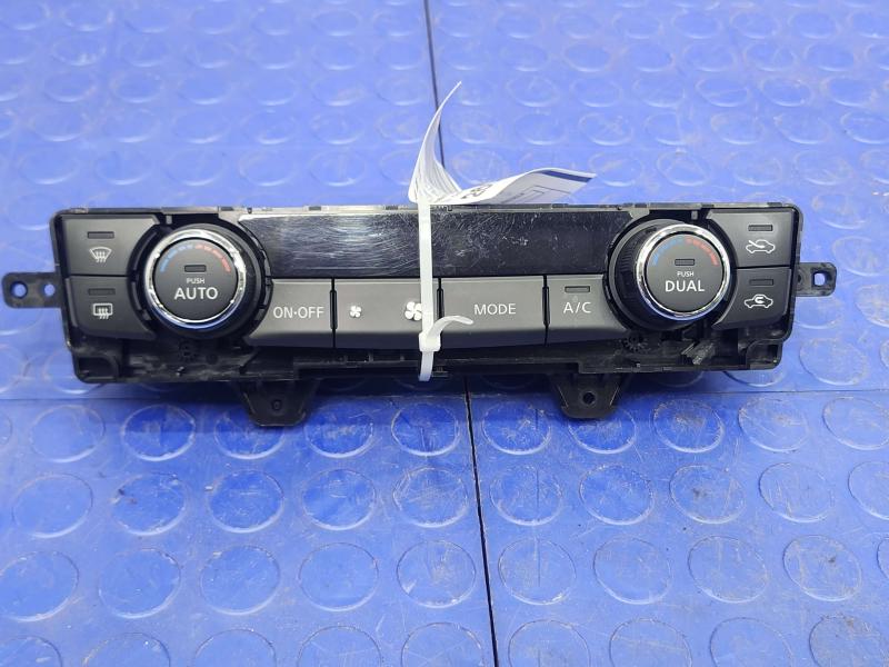 2019 Nissan Titan Heater A/C Control