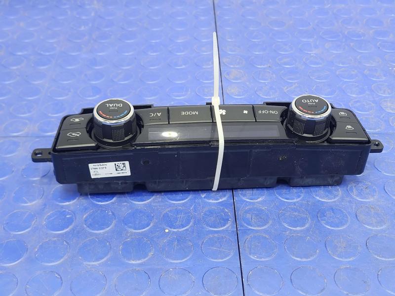 2019 Nissan Titan Heater A/C Control