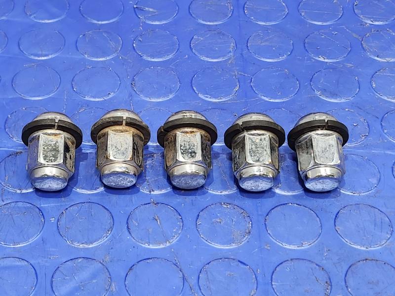 2013 Honda Civic Lug Nuts