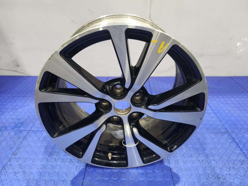 2018 Nissan Maxima Wheel