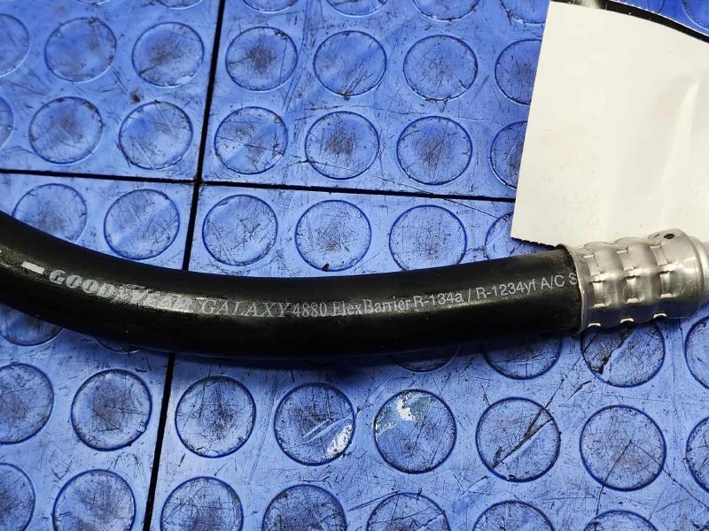 2015-2017 Nissan Leaf S AC Air Conditioner Suction Hose OEM 924803NK0A