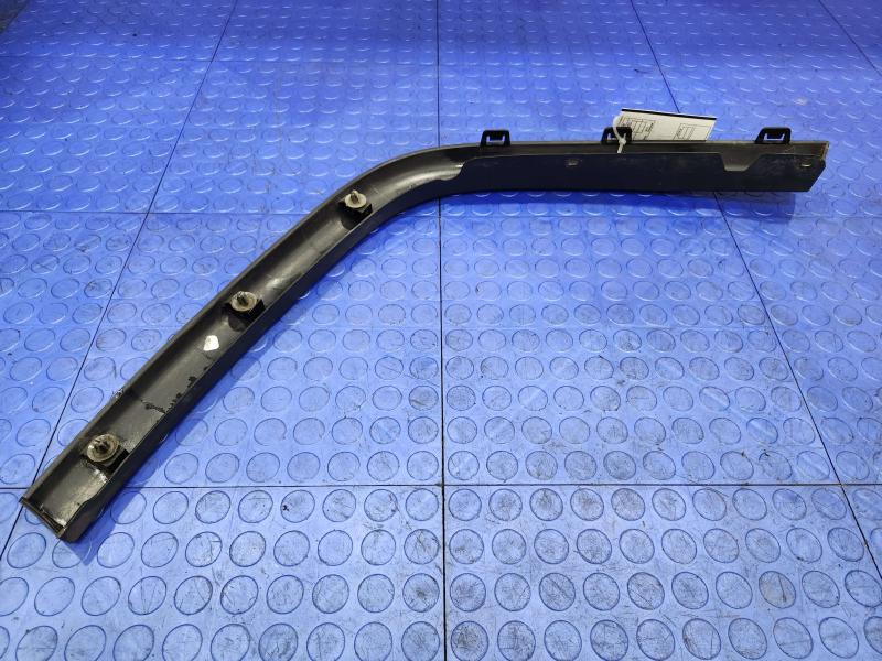 2012 Jeep Grand Cherokee Wheel Opening Moulding