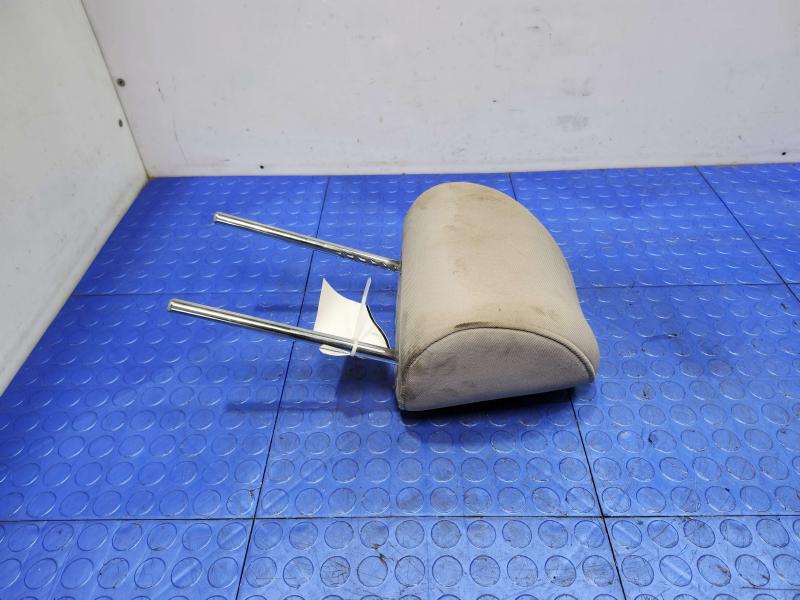 2016 Kia Sedona Headrest