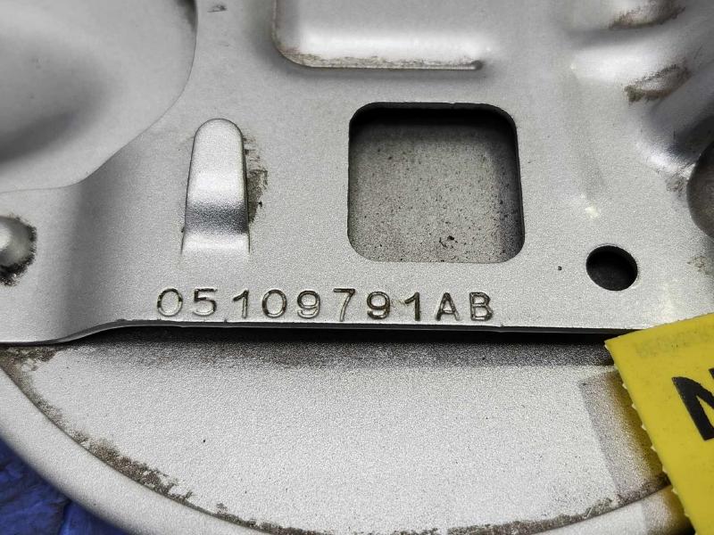 2009 Volkswagen Routan Fuel Tank Door