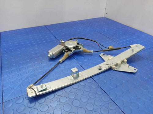 1999 Toyota Camry Front Door Regulator