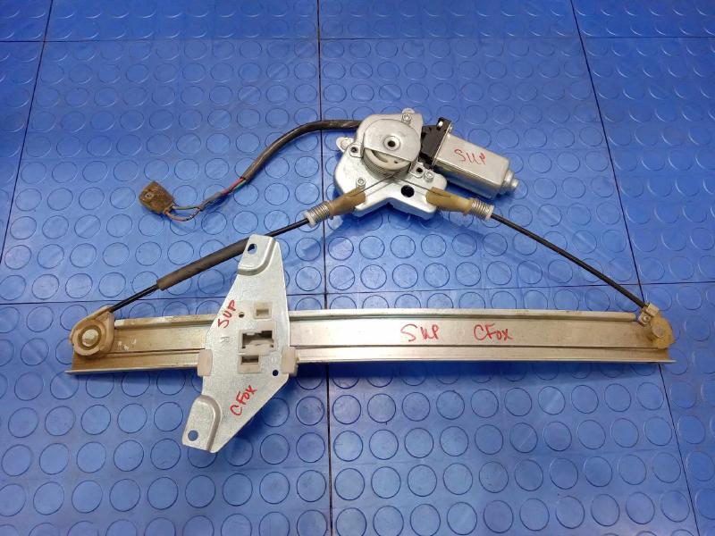 1999 Toyota Camry Front Door Regulator