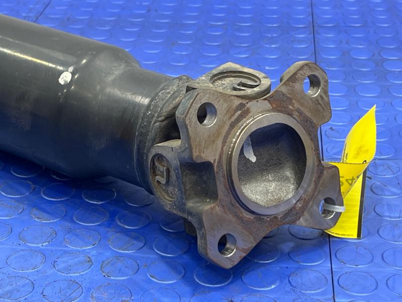 2014 Infiniti QX80 Rear Drive Shaft
