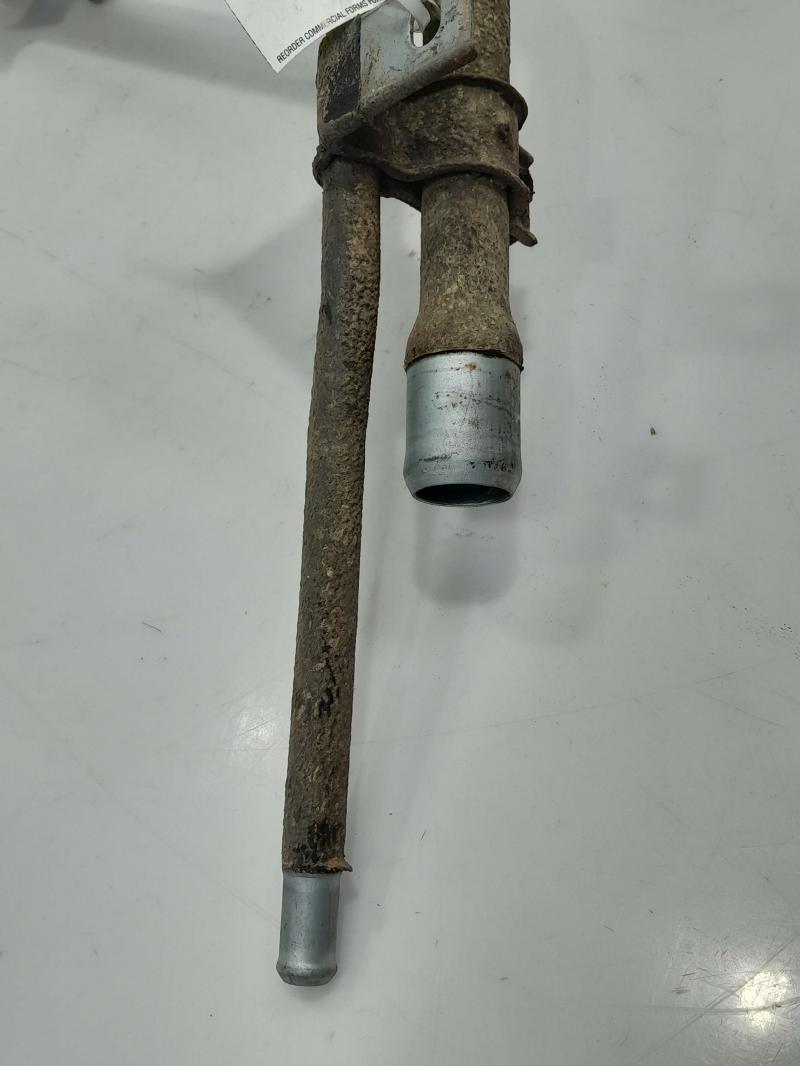 2014 Kia Sedona Fuel Filler Neck