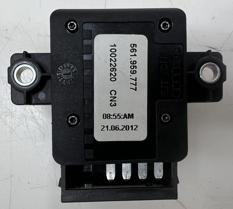 2012 - 2022 Volkswagen Passat Front Seat Lumbar Switch OEM 561959777A9B9
