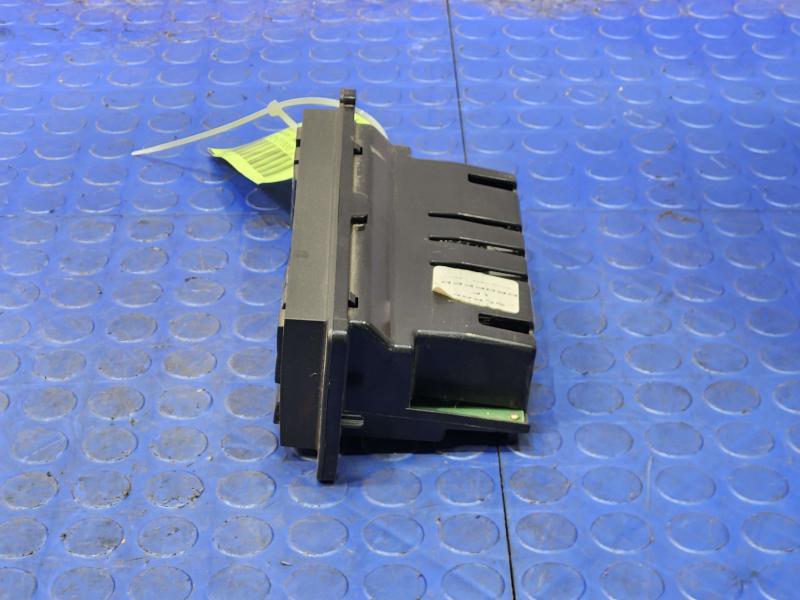 2003-2006 Lincoln Towncar Automatic Temperature Climate Control Panel OEM 3W1H18C612AJ