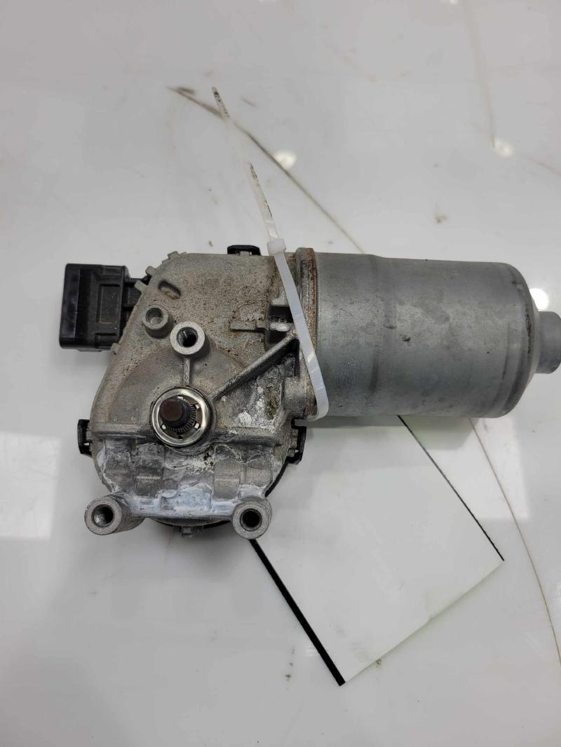 2018 - 2020 Hyundai Elantra Windshield Wiper Motor OEM 98110F2000