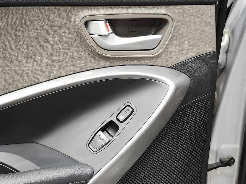 2013 Hyundai Santa Fe Rear Door Trim Panel