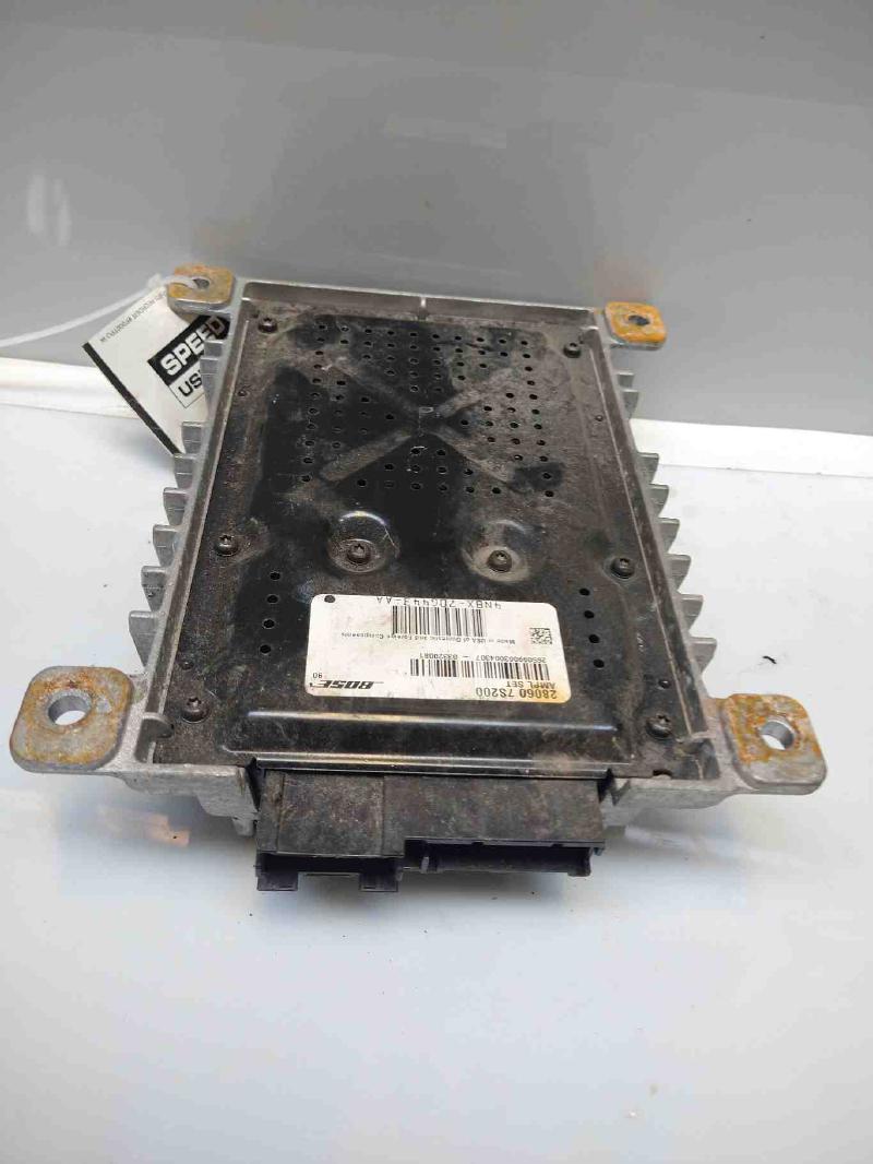 2004 Nissan Armada Audio & Visual Equip.(Radio)