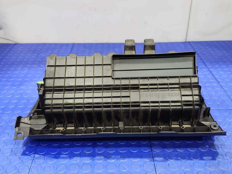 2007 Toyota Tundra Glove Box