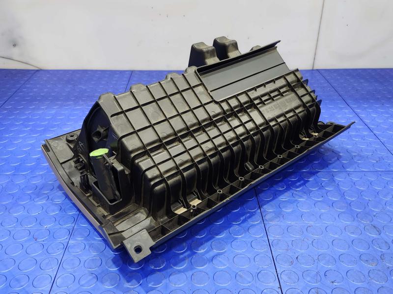 2007 Toyota Tundra Glove Box